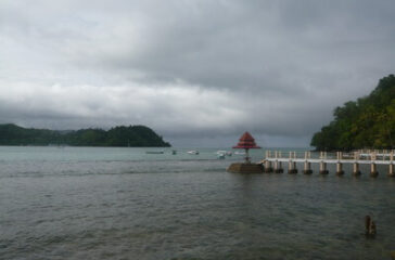 pantai_carocok_painan_2
